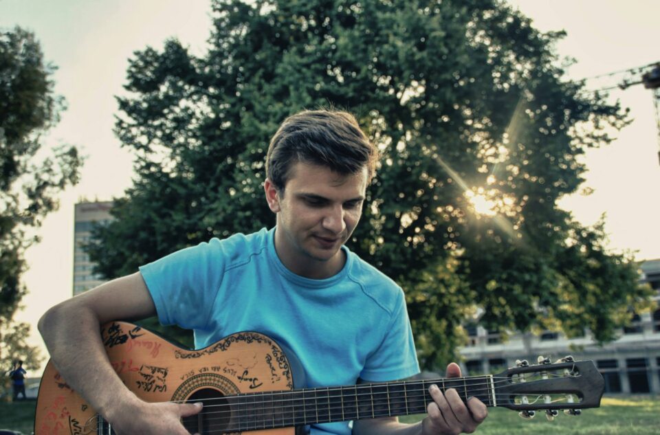 Gitarrenunterricht Potsdam: Einfach Gitarre spielen lernen!